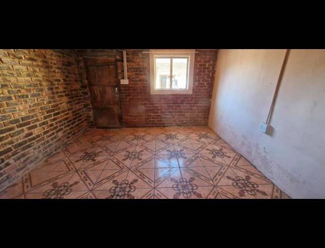 26 BEDROOM HOUSE FOR SALE IN BRAKPAN CENTRAL